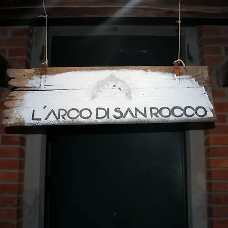 فندق مبيت وإفطار L'arco Di San Rocco *